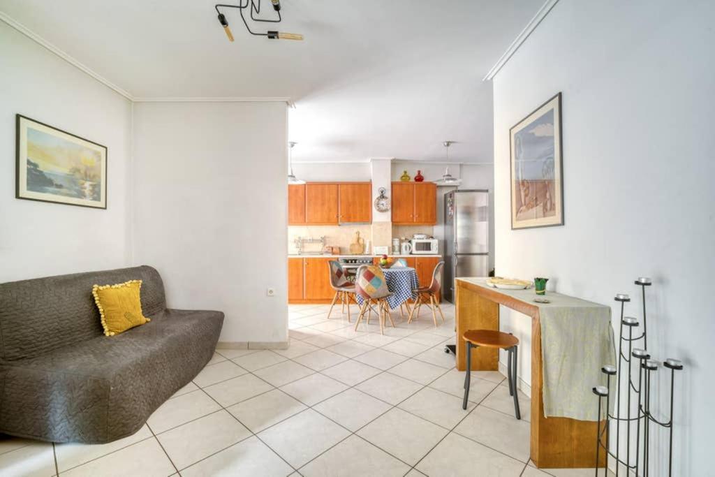 Spacious Family Flat Near Parthenon Free Parking Athens Exterior photo